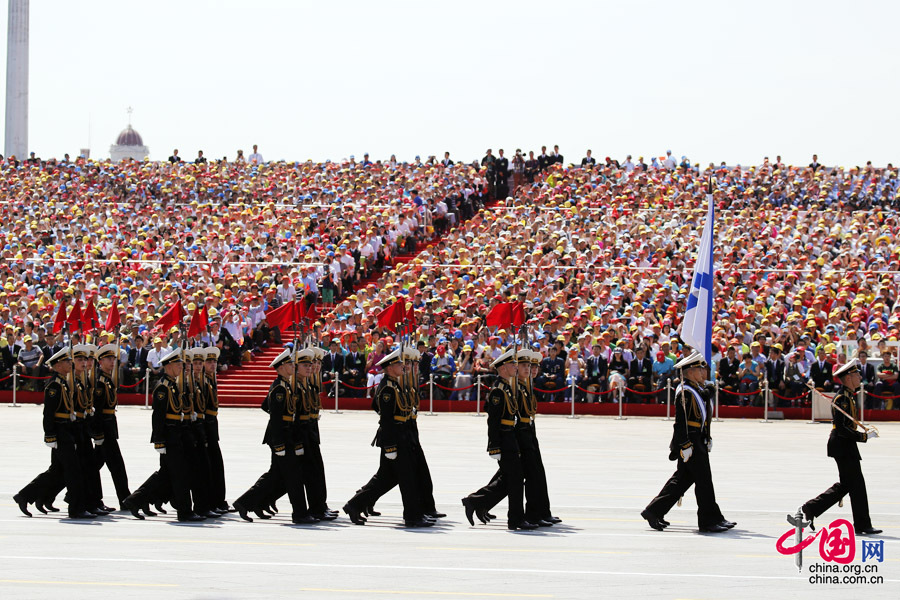 9月3日，中國人民抗日戰爭暨世界反法西斯戰爭勝利70周年紀念大會在北京隆重舉行，有11個國家派方隊、6個國家派代表隊來華參加閱兵。圖為俄羅斯聯邦武裝力量方隊通過天安門廣場
